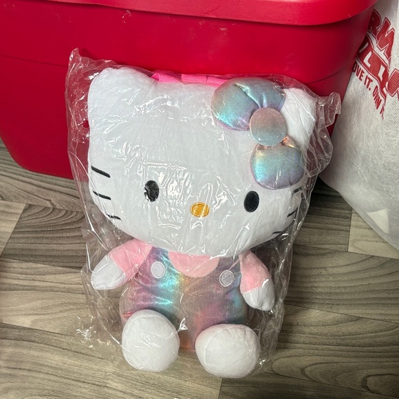 Hello Kitty Plush Backpack - Picture 1 of 2